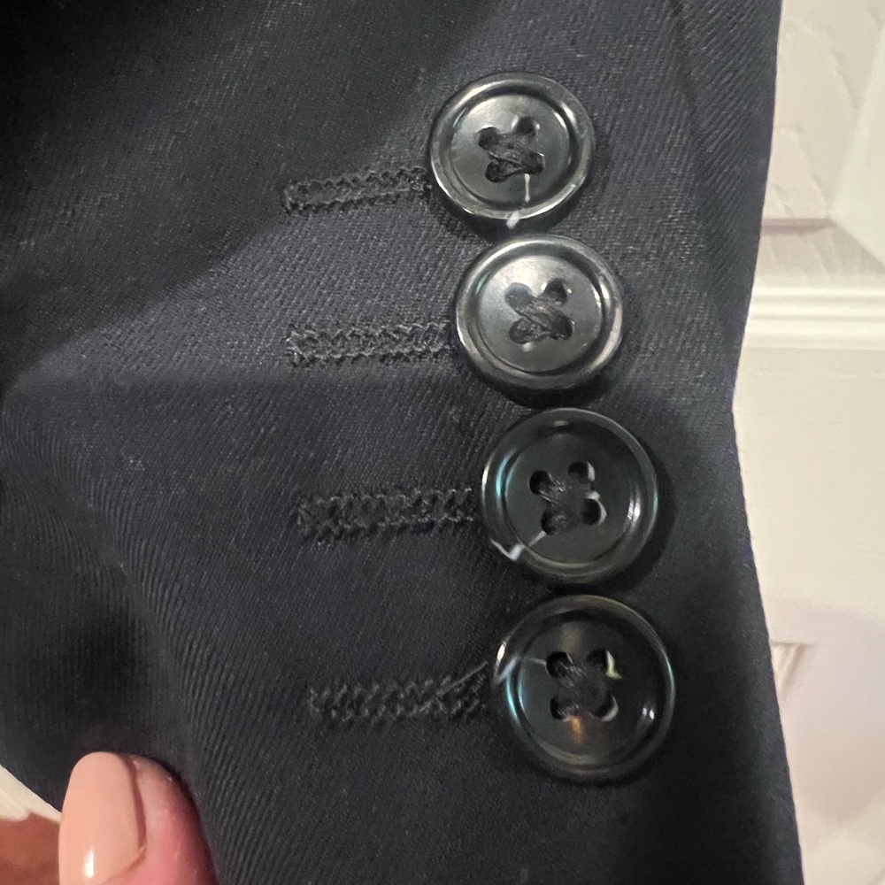 Classic Navy Men's Prive brand Blazer - Picture 7 of 9